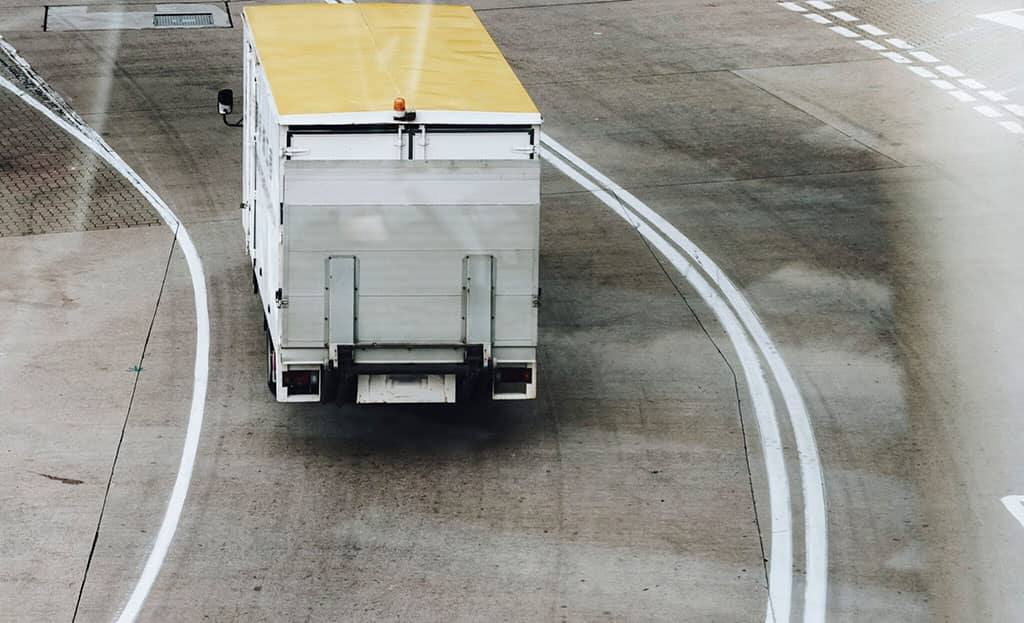 truck at an airport 2022 12 15 23 59 59 utc 2048x1245