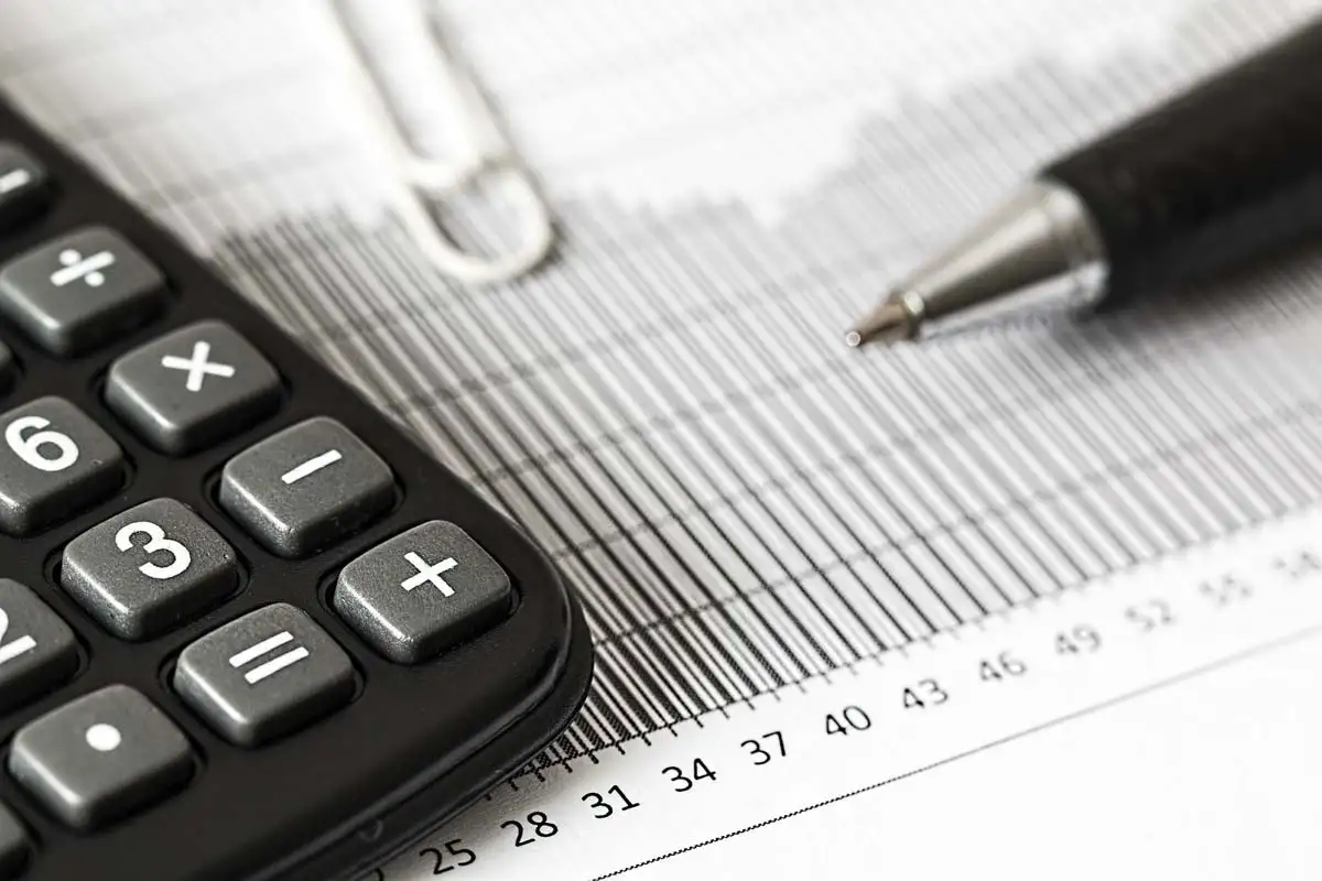 calculator-1680905_1920-1