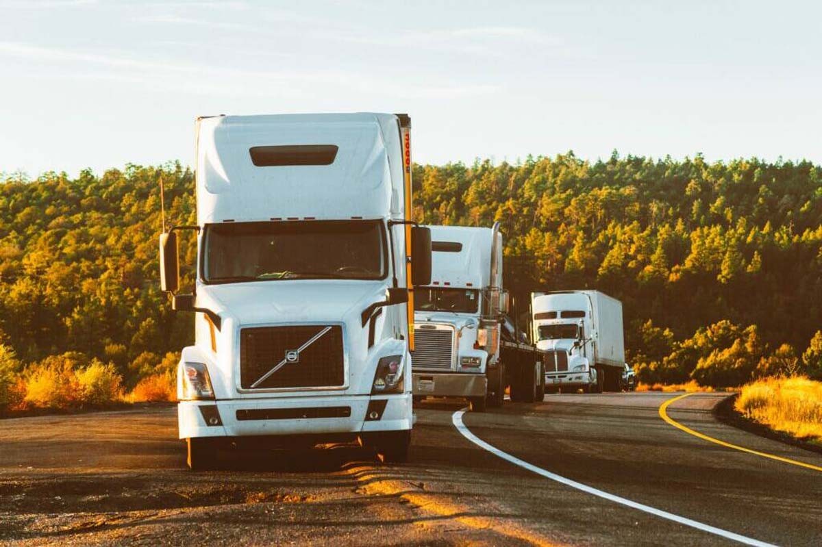 Agricultural-Trucking-2-1024x684-1-uai-1024x682